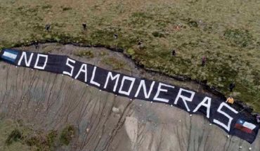 Tierra del Fuego debatirá la prohibición de los criaderos de salmón