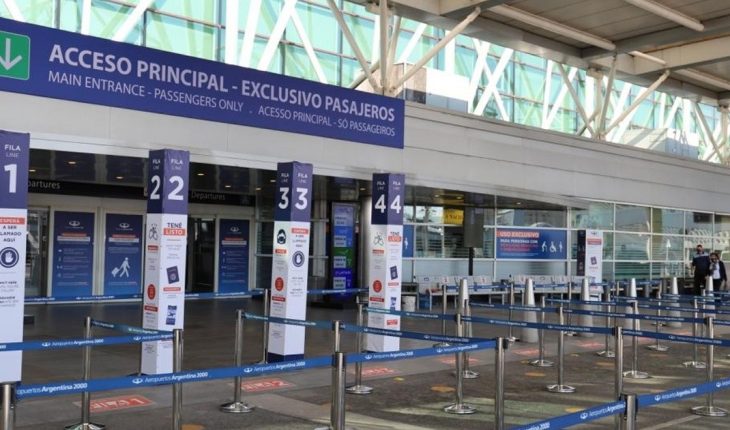 Vuelos: desde este lunes, sólo podrán ingresar a la Argentina 600 pasajeros por día