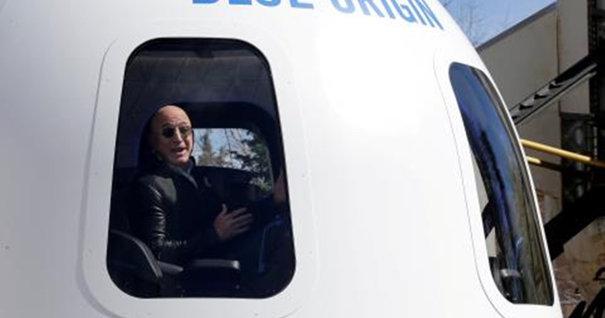 A man paid $28 million to accompany Jeff Bezos into space 