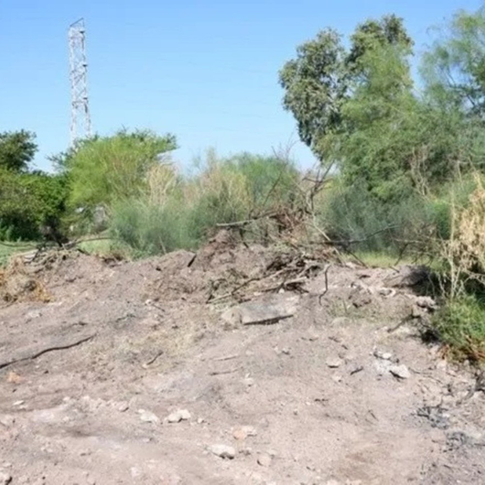 Aquejan wastelands in La Ferrocarrilera de Los Mochis