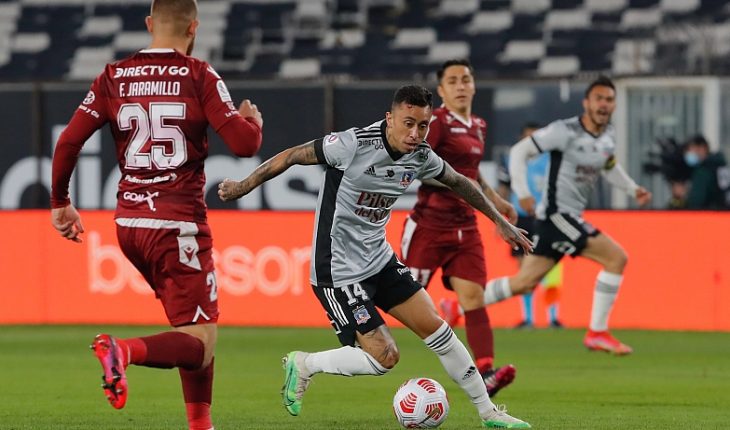 translated from Spanish: Colo Colo won against La Serena at the Estadio Monumental