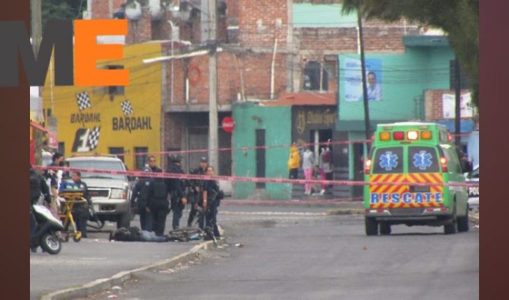 translated from Spanish: Couple shot, woman dies in Zamora, Michoacán
