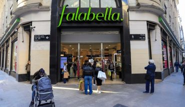 translated from Spanish: Falabella closed its last branch and will not sell online