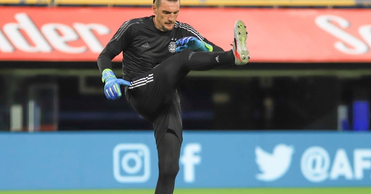 Franco Armani tested positive again and is not traveling to Colombia