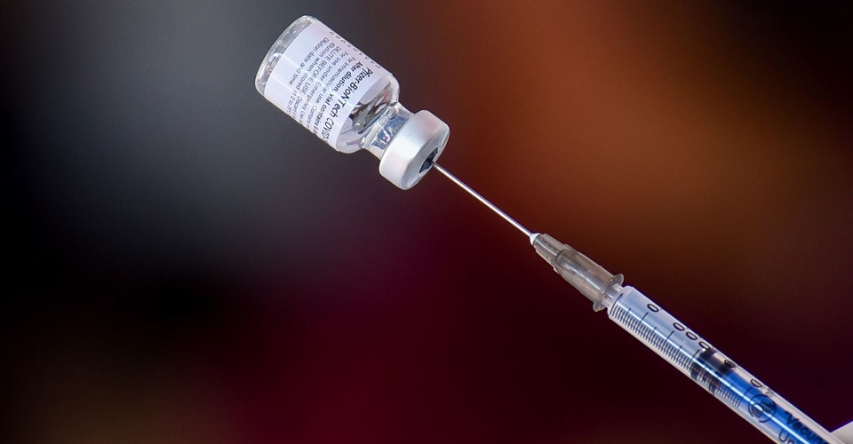 Health adds 225 more deaths from COVID; vaccinate 28% of the population