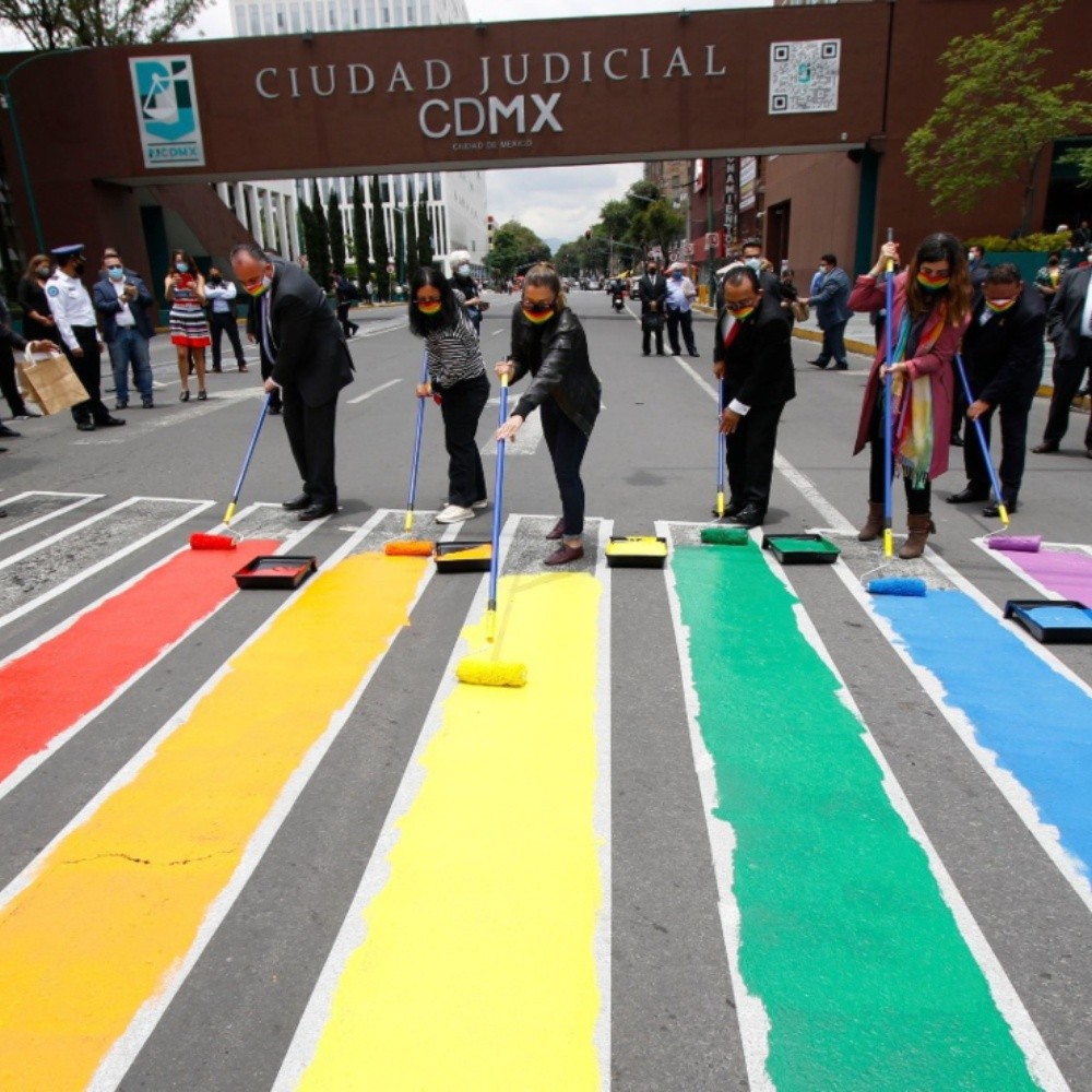 Lgbttti flag painted in the Judicial City different dependencies of the CDMX