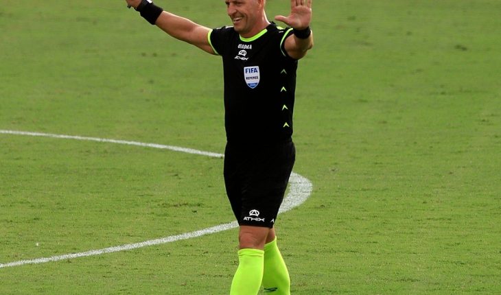 translated from Spanish: Nestor Pitana will be the referee of the final between Colón and Racing