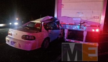 translated from Spanish: One dead and two injured when car crashes into trailer box in La Piedad