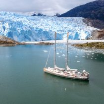 Scientific sailboat TARA said goodbye to the Chilean coasts to continue researching on climate change