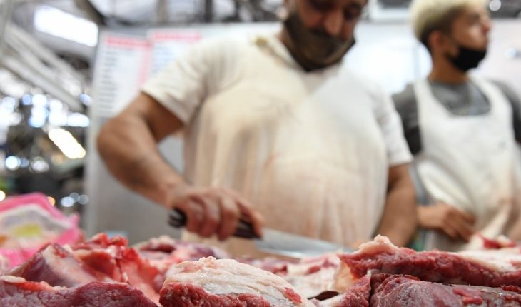 translated from Spanish: The price of meat increased 76% on average in the last year