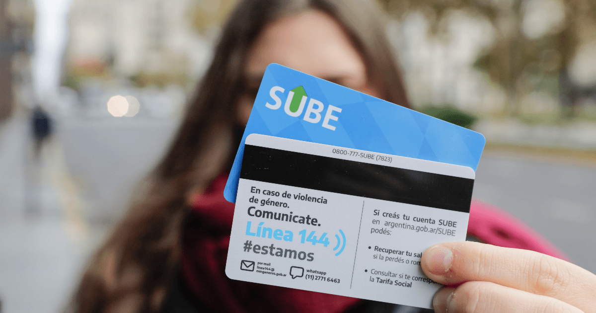 Transport and Gender launched the new SUBE card with information on Line 144