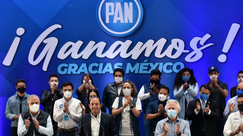 wins 2 governorships, deputies and resurfaces in CDMX