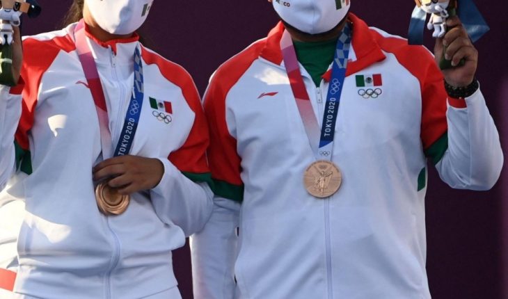 Alejandra Valencia y Luis Álvarez ganan el bronce