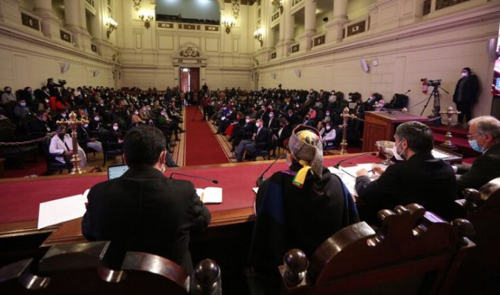 Convención aprobó declaración por presos mapuche y del estallido: pide celeridad en trámite de Ley de indulto y retiro de querellas por Ley de seguridad
