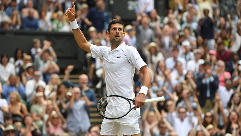 Djokovic se corona campeón en Wimbledon y alcanza la marca de 20 'Grand Slam' de Federer y Nadal