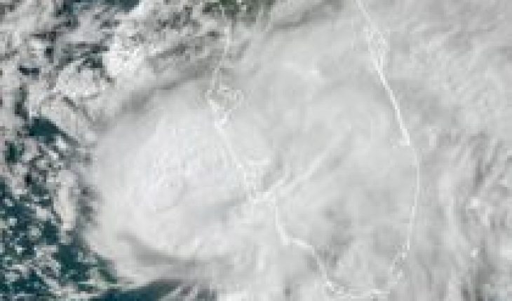 Elsa avanza hacia Florida convertido de nuevo en huracán