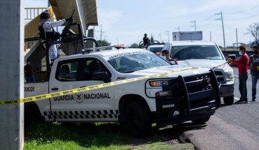 Hallan dos cuerpos colgados en puente vehicular en Zacatecas