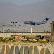 Las tropas de Estados Unidos abandonan Bagram, su mayor base en Afganistán