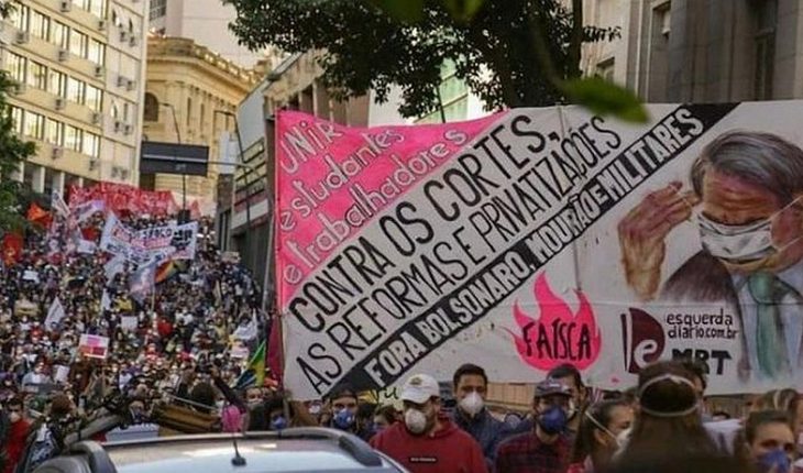 Masivas protestas se toman Brasil exigiendo la destitución de Bolsonaro