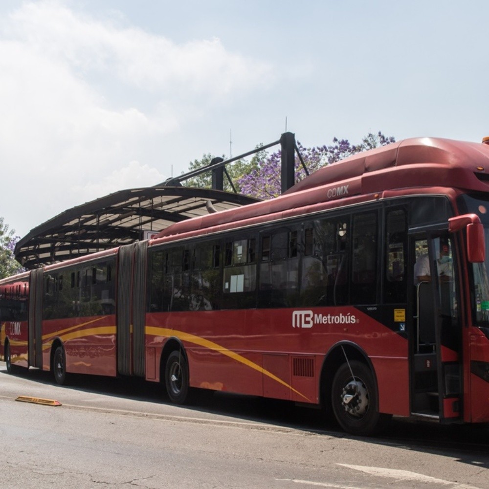 Metrobús analiza línea Chapultepec-Cuatro Caminos; lanza licitación para estudio de oferta