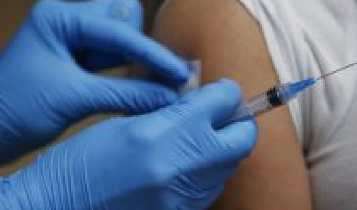 Minsal: 74% de la población objetivo ha completado su esquema de vacunación contra SARS-CoV-2