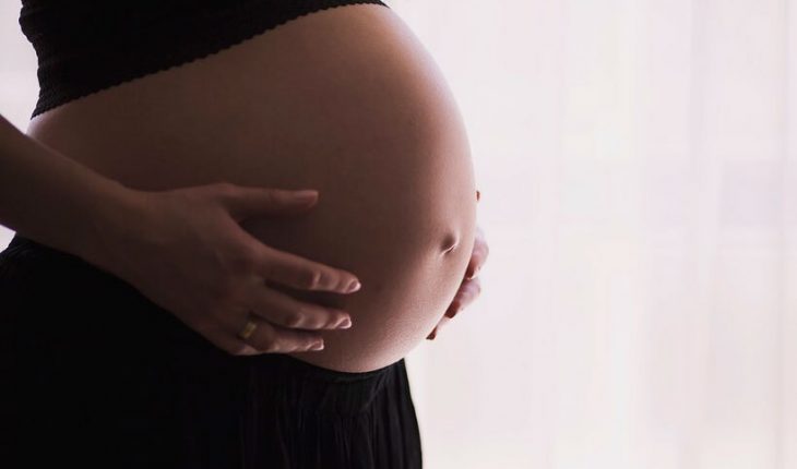 OMS incluyó a las embarazadas en la lista de prioridades para vacunarse contra el Covid-19