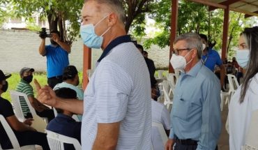 Quirino Ordaz supervisa vacunación Covid-19 en Escuinapa