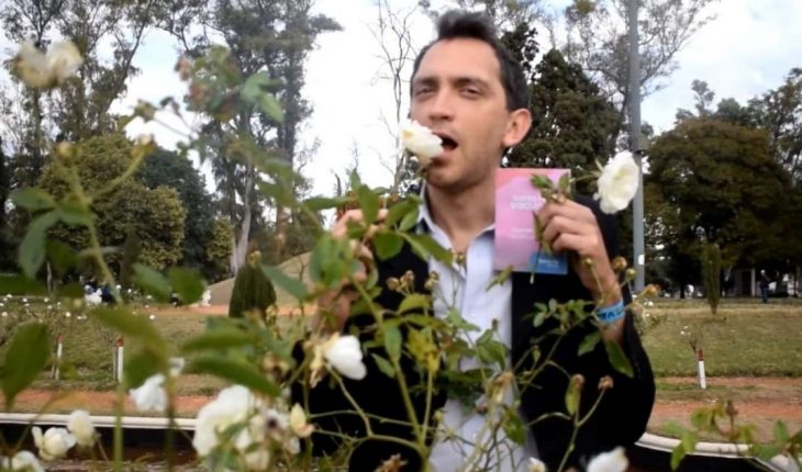 “Recuerdo de mi primera dosis” el video viral que armó un rosarino