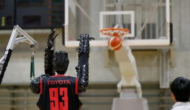 robot basquetbolista asombra en los JJ.OO. Tokio 2020 — Rock&Pop