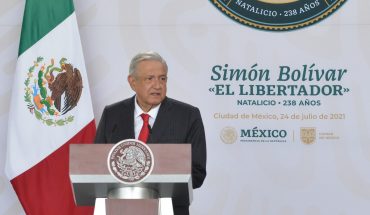 translated from Spanish: AMLO proposes to replace the OAS and form a bloc like the European Union