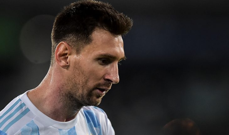 translated from Spanish: Another joy for Messi: They file a fraud complaint against him after not seeing signs of criminality