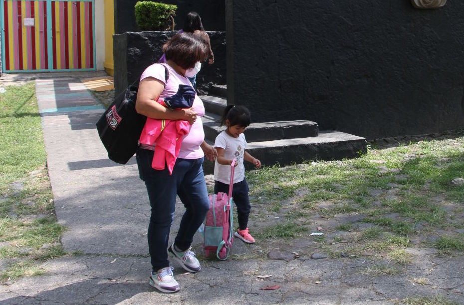 Conacyt has 7 months without giving scholarships to single mothers students
