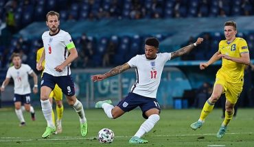 translated from Spanish: England crushed Ukraine and will face Denmark in the semi-finals of the European Championship