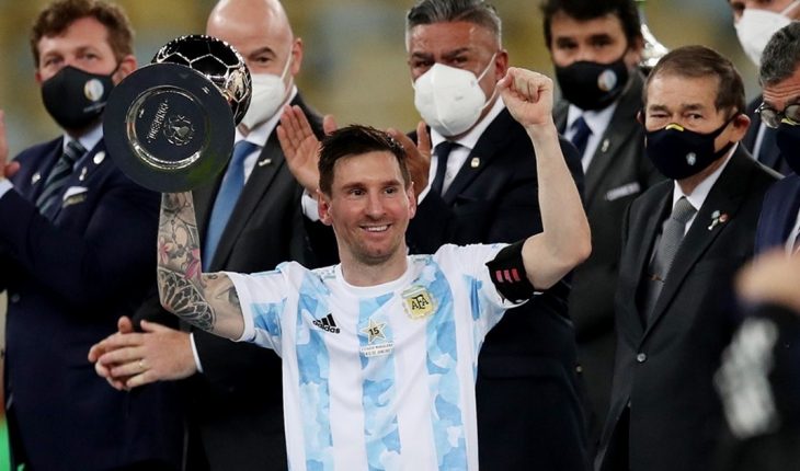 translated from Spanish: Lionel Messi and another hat-trick: best player, goalscorer and champion