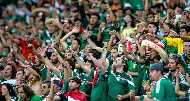 Mexican fans exchange homophobic shouting for Luis Miguel song