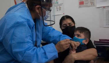 translated from Spanish: Mexico among the 10 countries that vaccinated children the least in 2020