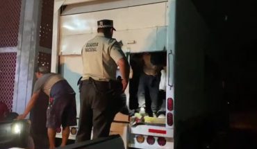 translated from Spanish: They detain 130 migrants crammed into a truck in Chiapas; 30 are children