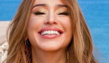 translated from Spanish: Yanet Garcia shares funny meme of AMLO and her