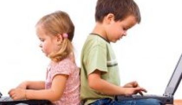 Cibereducación: el desafío de crear buenos hábitos digitales en niños y niñas 