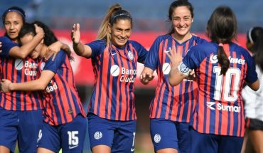 Fútbol femenino: San Lorenzo ganó y unió a los punteros