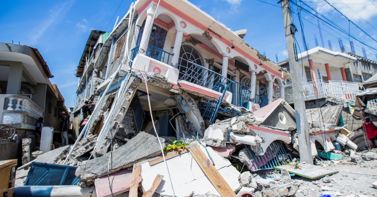 Haití continúa en alerta roja tras el terremoto: siguen las tareas de rescate