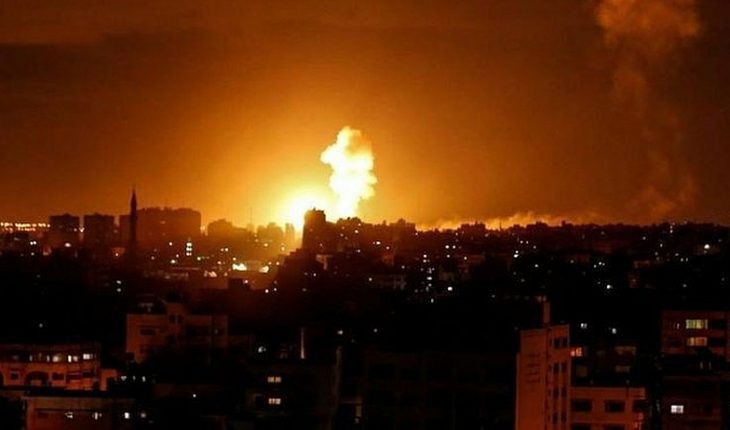 Israel bombardea Gaza en escalada de violencia: Niño de 12 años habría fallecido por disparos del Ejército durante protesta