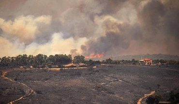 Italia sucumbe ante los incendios y declara el estado de emergencia en cuatro regiones