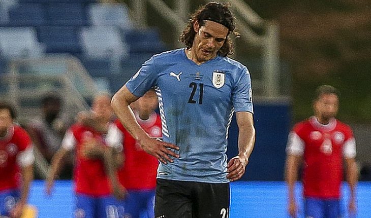 La FIFA ordenó a Uruguay quitar dos estrellas de su camiseta