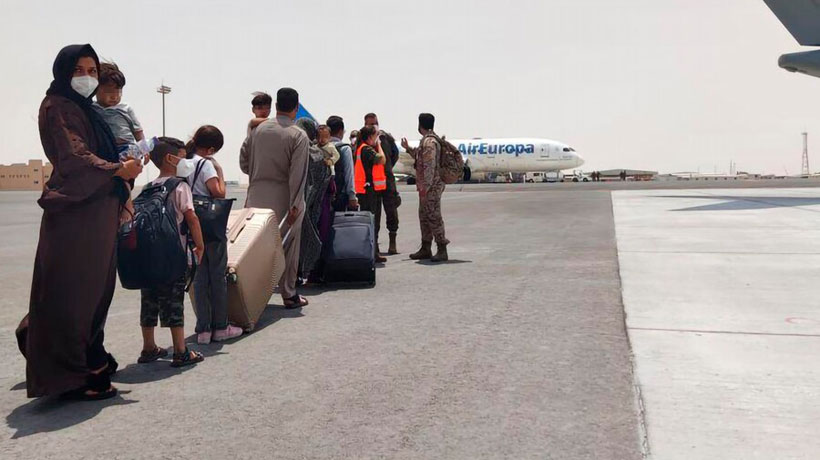 La OTAN mantendrá tropas en aeropuerto de Kabul mientras dure la evacuación