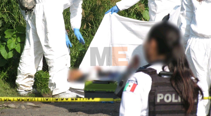 Localizan cadáver maniatado en Apatzingán, Michoacán