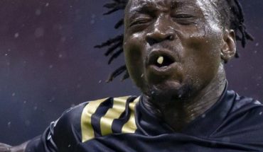 Olivier Mbaizo pierde diente ante el América