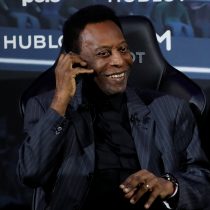 Pelé reúne a estrellas del deporte para subasta benéfica