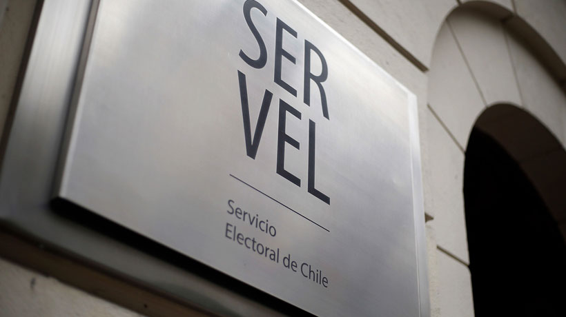 Servel rechazó candidaturas de Gino Lorenzini y Diego Ancalao: denunciará esta última a la Fiscalía por firmas ante notario que murió en febrero