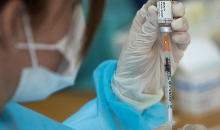 Vacunación redujo letalidad de Covid-19 al 4% : López-Gatell